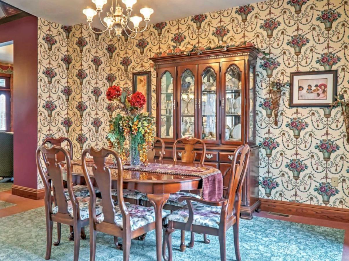 Rosberg House Bed & Breakfast Lindsborg ภายนอก รูปภาพ