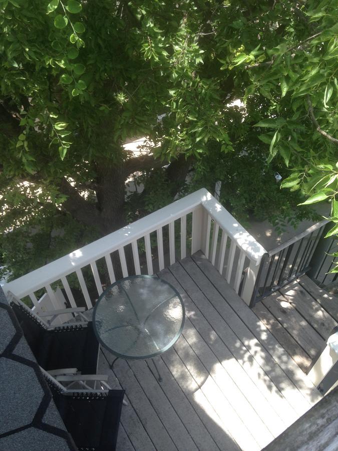 Rosberg House Bed & Breakfast Lindsborg ภายนอก รูปภาพ